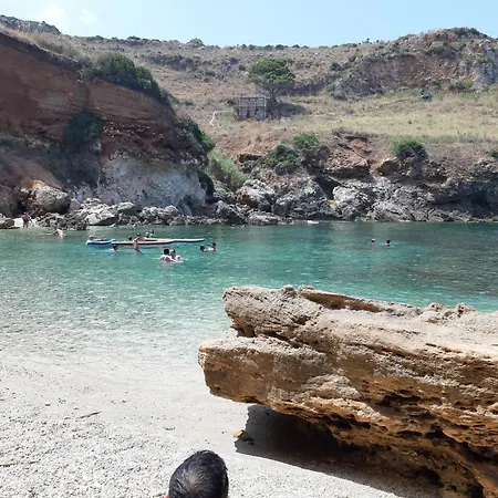 Dom wakacyjny L'orizzonte Di Calabianca