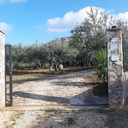 L'orizzonte Di Calabianca Holiday home *